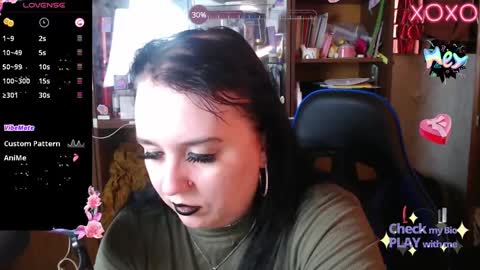 Snapshot of leona_harrison chatting on February 25, 2025, 6:14 am Leona Harrison online show from February 25, 2025, 6:14 am