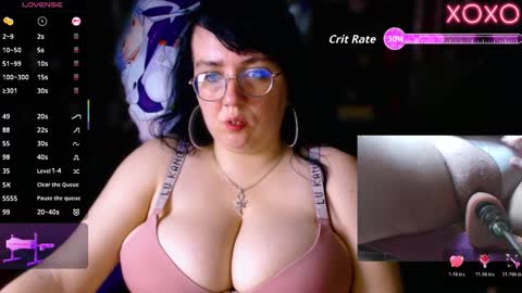 Snapshot of leona_harrison chatting on October 29, 2025, 2:30 pm Leona Harrison online show from October 29, 2025, 2:30 pm