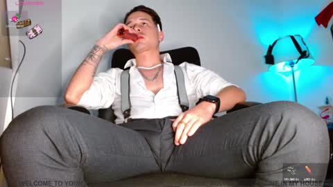 Snapshot of leonal_oconer chatting on December 3, 2024, 10:18 pm iam leonal online show from December 3, 2024, 10:18 pm