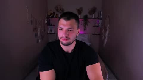 Leonard online show from November 12, 2025, 10:37 am