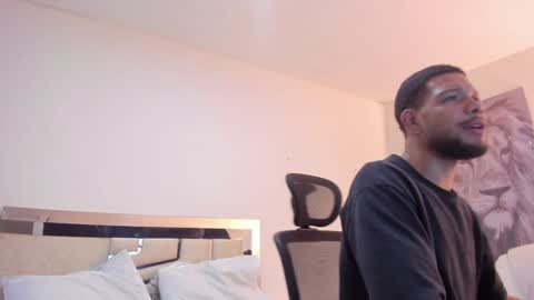 Snapshot of leonardgrant_ chatting on February 5, 2025, 8:43 am Leonard online show from February 5, 2025, 8:43 am