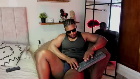 Snapshot of leonardo_jones1 chatting on February 7, 2026, 9:40 pm Leandro jones online show from February 7, 2026, 9:40 pm