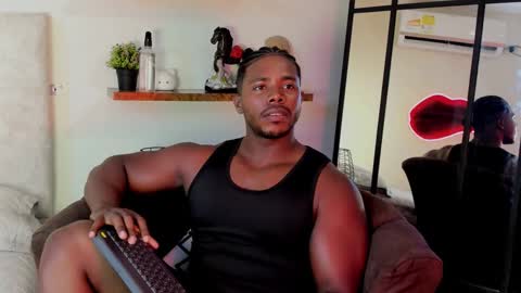 Snapshot of leonardo_jones1 chatting on February 10, 2026, 10:36 pm Leandro jones online show from February 10, 2026, 10:36 pm