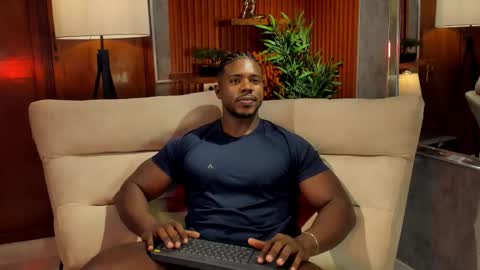 Snapshot of leonardo_jones1 chatting on February 21, 2026, 12:22 am Leandro jones online show from February 21, 2026, 12:22 am