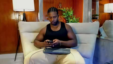 Snapshot of leonardo_jones1 chatting on February 23, 2026, 2:31 am Leandro jones online show from February 23, 2026, 2:31 am
