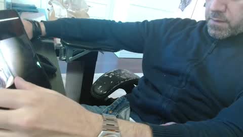 angel e sonia online show from April 24, 2026, 8:28 am