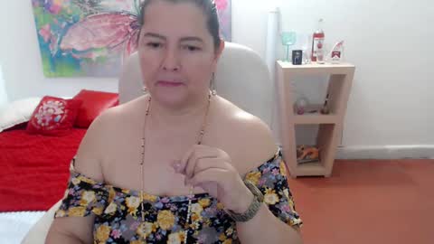 leonela   online show from December 5, 2025, 3:59 am