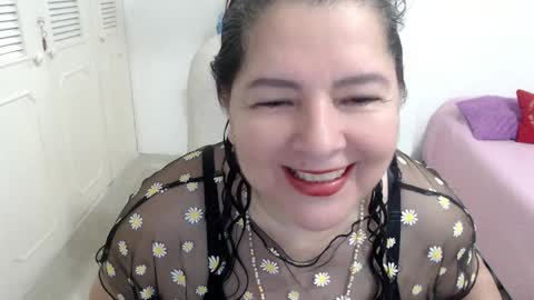 leonela   online show from April 24, 2026, 1:08 am