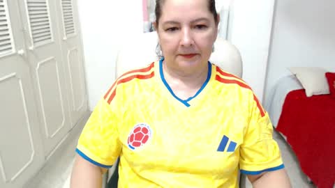 leonela   online show from June 18, 2026, 9:14 am