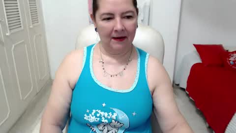 leonela   online show from June 18, 2026, 11:09 pm