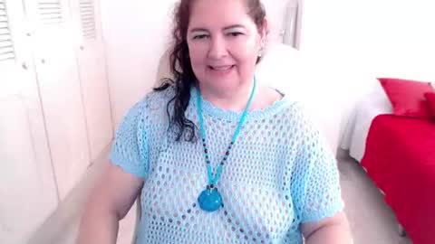 leonela   online show from June 20, 2026, 12:08 pm