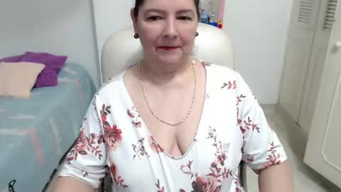 leonela   online show from July 23, 2026, 12:02 am