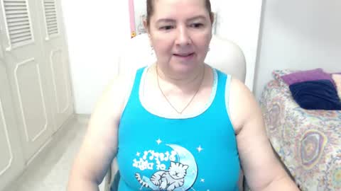 leonela   online show from August 3, 2026, 11:41 pm