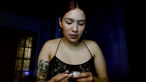 leonela  online show from October 26, 2025, 5:35 am