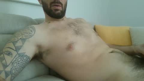 Snapshot of leoneleo chatting on April 15, 2026, 12:56 pm leoneleo online show from April 15, 2026, 12:56 pm