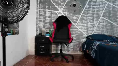 ANDRES online show from October 5, 2025, 7:23 pm