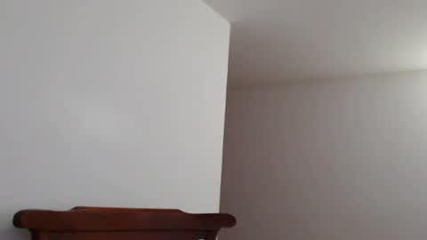 leonidas_murfi71 online show from March 8, 2025, 9:08 pm