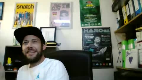 leonidascum online show from June 15, 2026, 3:03 pm