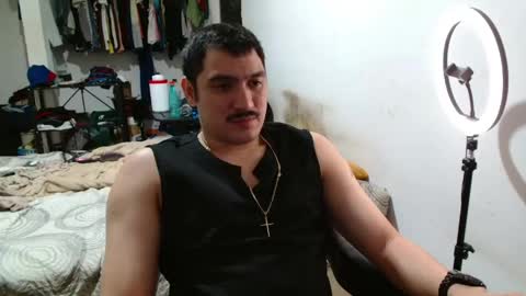 leonino231 online show from March 22, 2026, 5:33 am