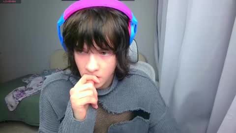leonkissboy online show from May 31, 2026, 4:14 pm