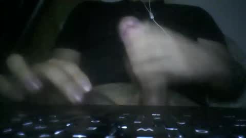 leoonel_95 online show from December 20, 2025, 5:47 am