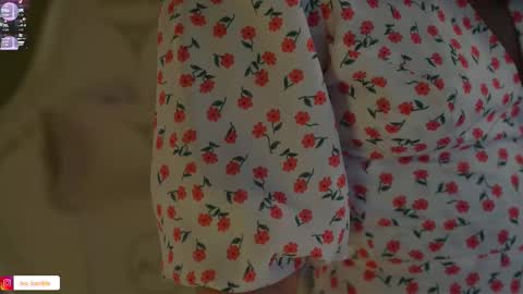 Leora online show from November 14, 2025, 4:17 pm