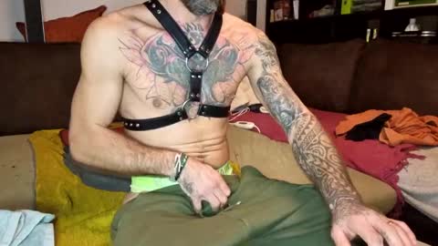 Snapshot of leorojas888 chatting on January 2, 2025, 6:45 pm leorojas888 online show from January 2, 2025, 6:45 pm