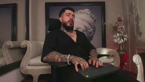 Leo Salvatore online show from December 4, 2024, 7:45 pm