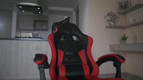 Snapshot of leosalvatore_ chatting on September 19, 2025, 1:56 pm Leo Salvatore online show from September 19, 2025, 1:56 pm