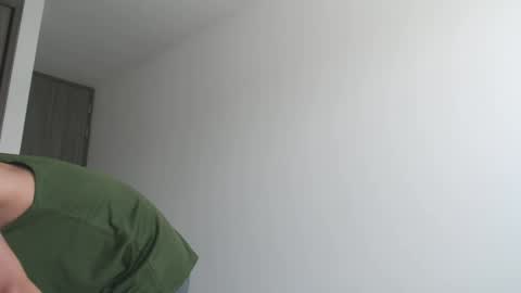 Snapshot of leostorm25 chatting on September 26, 2025, 2:32 pm leostorm25 online show from September 26, 2025, 2:32 pm