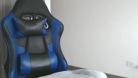 Snapshot of leostorm25 chatting on October 11, 2025, 2:37 pm leostorm25 online show from October 11, 2025, 2:37 pm