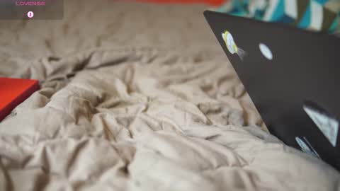 Snapshot of leowizard chatting on December 7, 2024, 5:09 pm leowizard online show from December 7, 2024, 5:09 pm