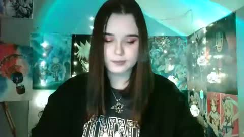 little secret online show from January 31, 2025, 11:03 am