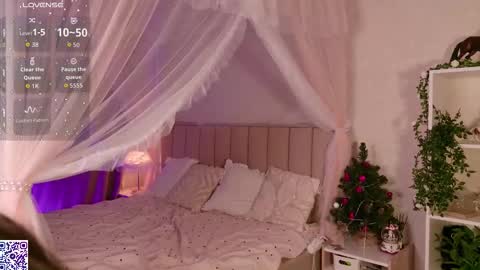 Nicole Moore online show from January 14, 2026, 3:17 pm