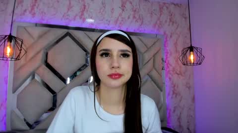Snapshot of leri_rose_ chatting on July 28, 2026, 3:21 pm online show from July 28, 2026, 3:21 pm