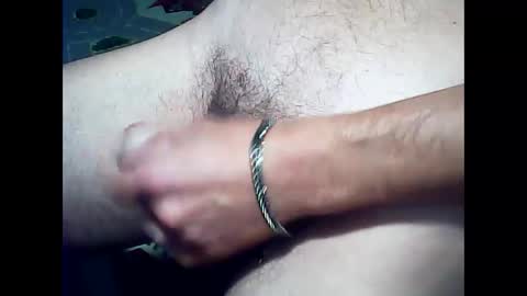 leroi_1981_ online show from October 8, 2025, 3:42 pm