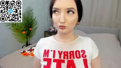 Snapshot of lesley_wins chatting on November 7, 2025, 8:36 am Lesley online show from November 7, 2025, 8:36 am