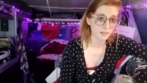 Snapshot of lesleygumgrass chatting on February 21, 2025, 5:02 am LesleyGumGrass- The Boring Trans girl online show from February 21, 2025, 5:02 am