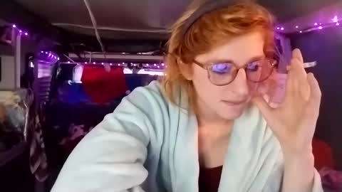 Snapshot of lesleygumgrass chatting on February 21, 2025, 5:53 pm LesleyGumGrass- The Boring Trans girl online show from February 21, 2025, 5:53 pm