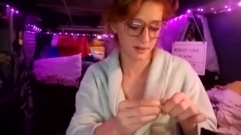 Snapshot of lesleygumgrass chatting on February 23, 2025, 11:44 am LesleyGumGrass- The Boring Trans girl online show from February 23, 2025, 11:44 am