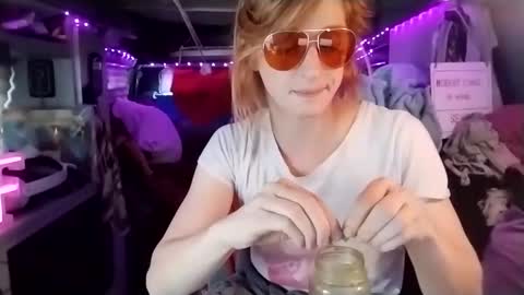 Snapshot of lesleygumgrass chatting on February 25, 2025, 7:47 pm LesleyGumGrass- The Boring Trans girl online show from February 25, 2025, 7:47 pm