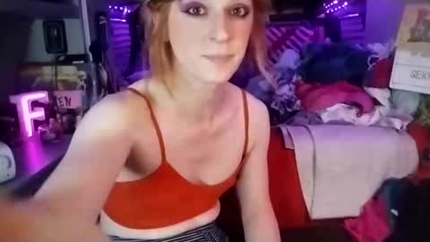 Snapshot of lesleygumgrass chatting on March 6, 2025, 5:46 am LesleyGumGrass- The Boring Trans girl online show from March 6, 2025, 5:46 am