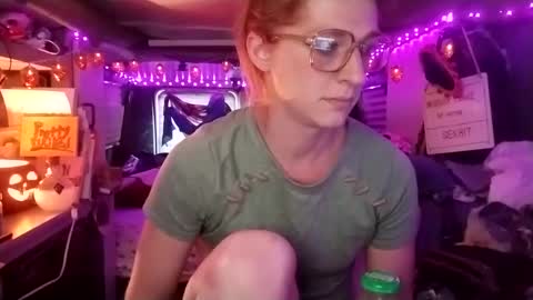 Snapshot of lesleygumgrass chatting on September 25, 2025, 1:59 pm LesleyGumGrass- The Boring Trans girl online show from September 25, 2025, 1:59 pm