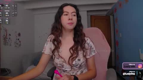 Lesly online show from February 9, 2025, 2:29 pm