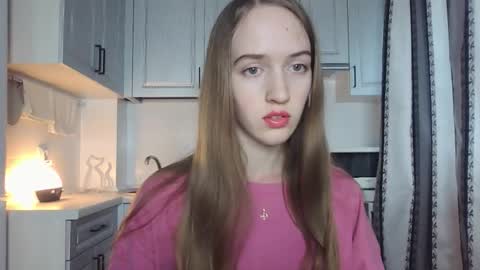 Snapshot of leslie_my_lovee chatting on October 5, 2025, 1:20 pm LESLIE online show from October 5, 2025, 1:20 pm