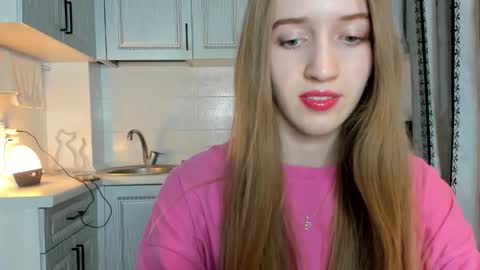 Snapshot of leslie_my_lovee chatting on October 7, 2025, 7:55 pm LESLIE online show from October 7, 2025, 7:55 pm