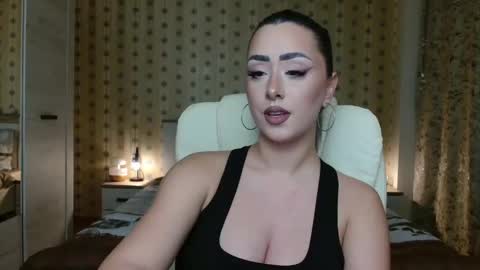 leslie_secret online show from December 11, 2024, 7:36 pm