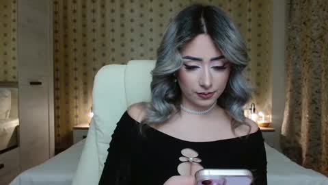 leslie_secret online show from February 17, 2025, 11:20 pm