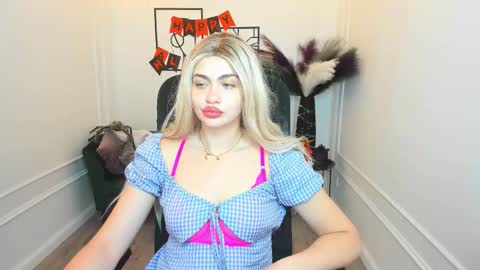 Snapshot of lesliemineg chatting on October 27, 2025, 11:36 am lesliemineg online show from October 27, 2025, 11:36 am