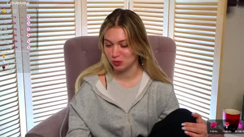 Erin Open for long and cool pvts 3 online show from December 5, 2024, 12:11 pm
